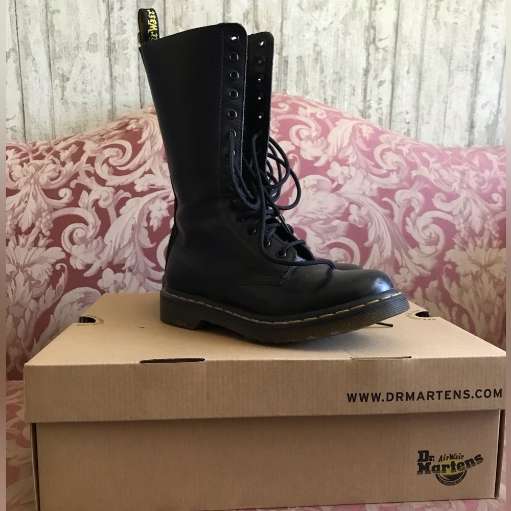 Doc Martens 1914 Boots 14 Eye